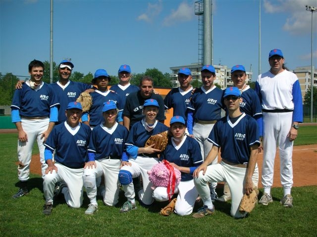 I lampi tutti riuniti prima della partita col Bologna white sox.